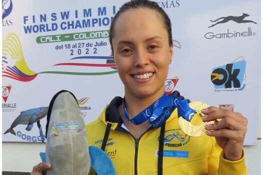 Paula Aguirre, primer oro de Colombia en el Mundial de Natación con Aletas, en Cali.