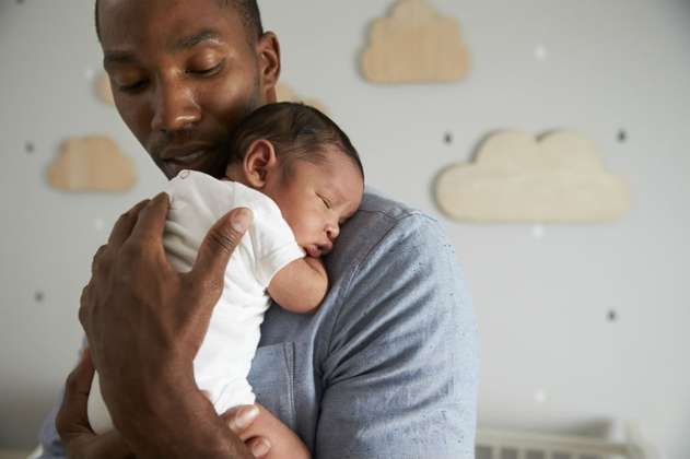 La lactancia materna también es tarea para los papás