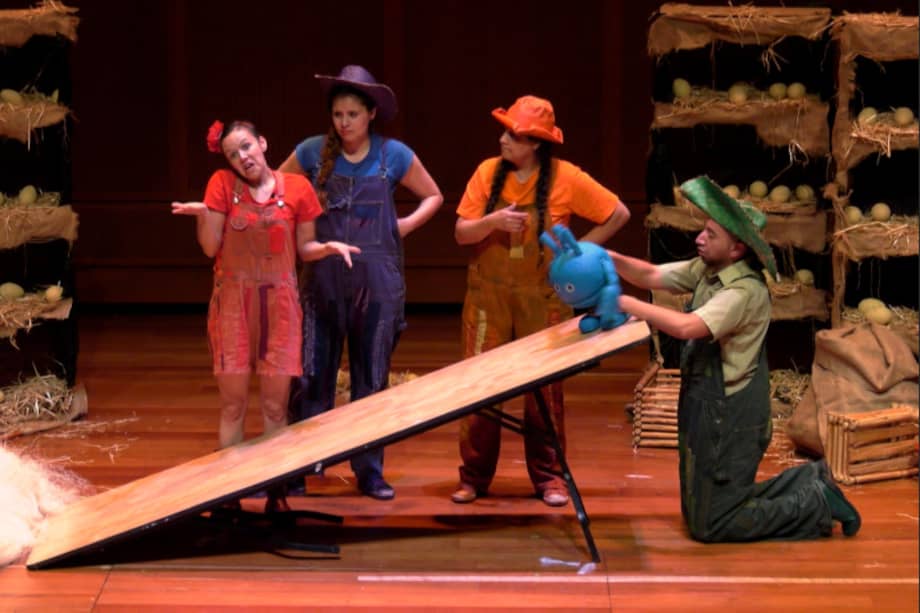 Una escena de la obra "Uga", de Seña y Verbo, una compañía profesional de teatro fundada en 1993.