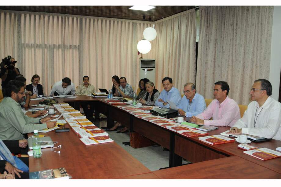 En la mesa de diálogos de La Habana, las Farc han insistido en una constituyente como mecanismo de refrendación.
