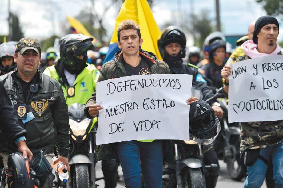 Motociclistas aseguraron que mantener esta medida es promover la estigmatización. / Jose Vargas