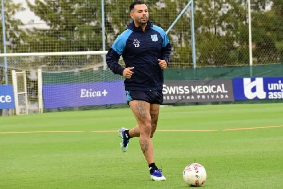 El futbolista colombiano, que recaló en las filas de Racing a comienzos de año, no atraviesa un buen momento deportivo: su última titularidad fue el pasado 10 de septiembre frente a Estudiantes y desde entonces sólo acumula siete minutos de juego.