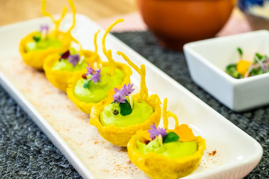 Los sabores tradicionales se unen en la mesa para llenar tu día de sabor.