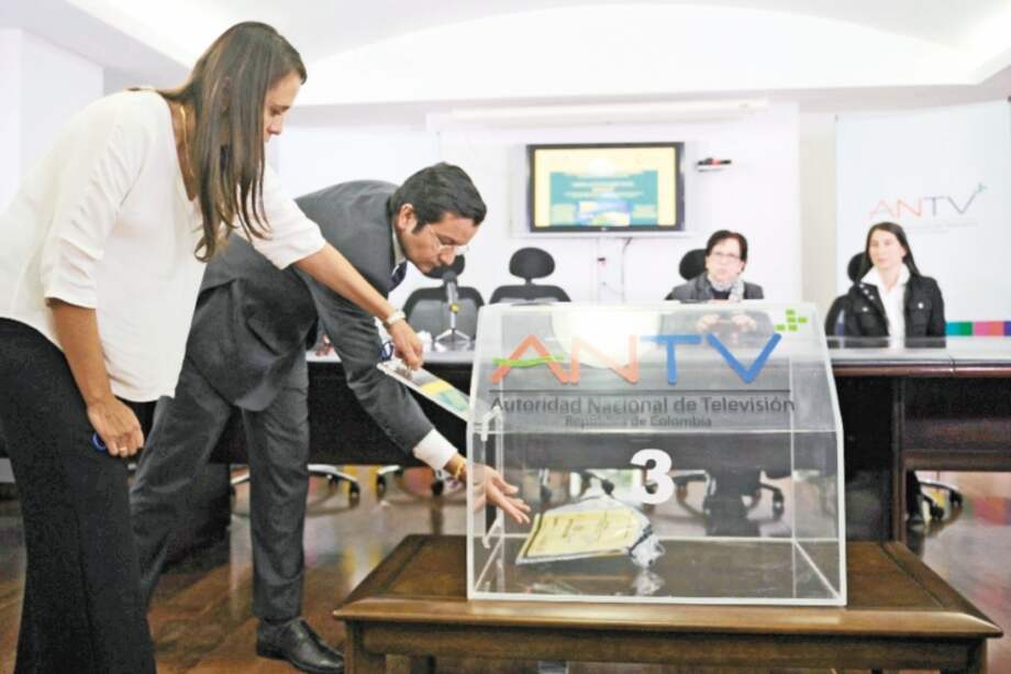 La única oferta que se hizo por el Canal Uno fue recibida el pasado 8 de noviembre en las instalaciones de la ANTV. / Mauricio Alvarado