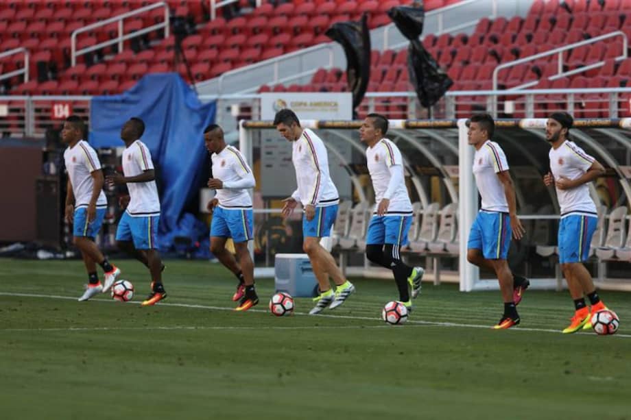 Jugadores de la selección Colombia en un entrenamiento durante la Copa América Centenario. / EFE