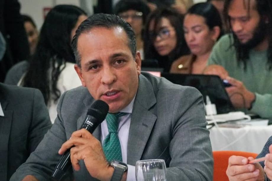 Senador del Pacto Histórico, Alexander López.