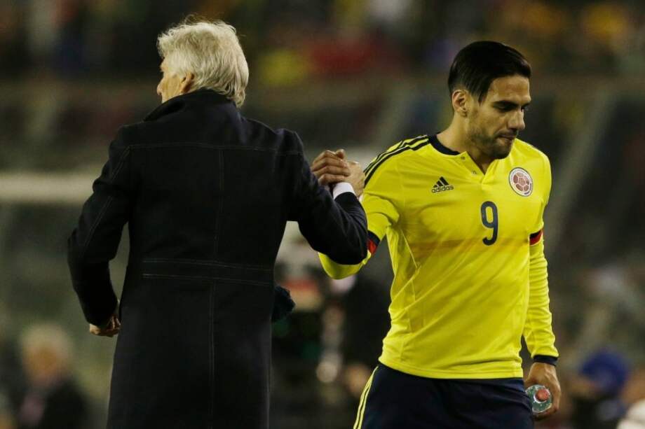 Pékerman no le pierde pisada a Falcao. Espera su regreso a la selección. Foto: AFP