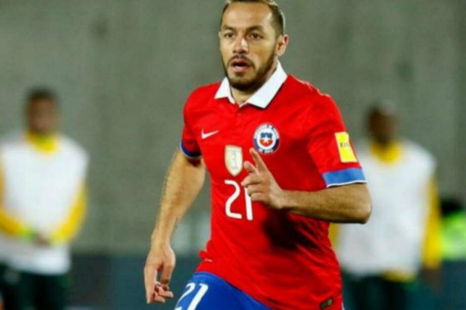 Marcelo Díaz regresa a la titular de Chile para enfrentar a Uruguay