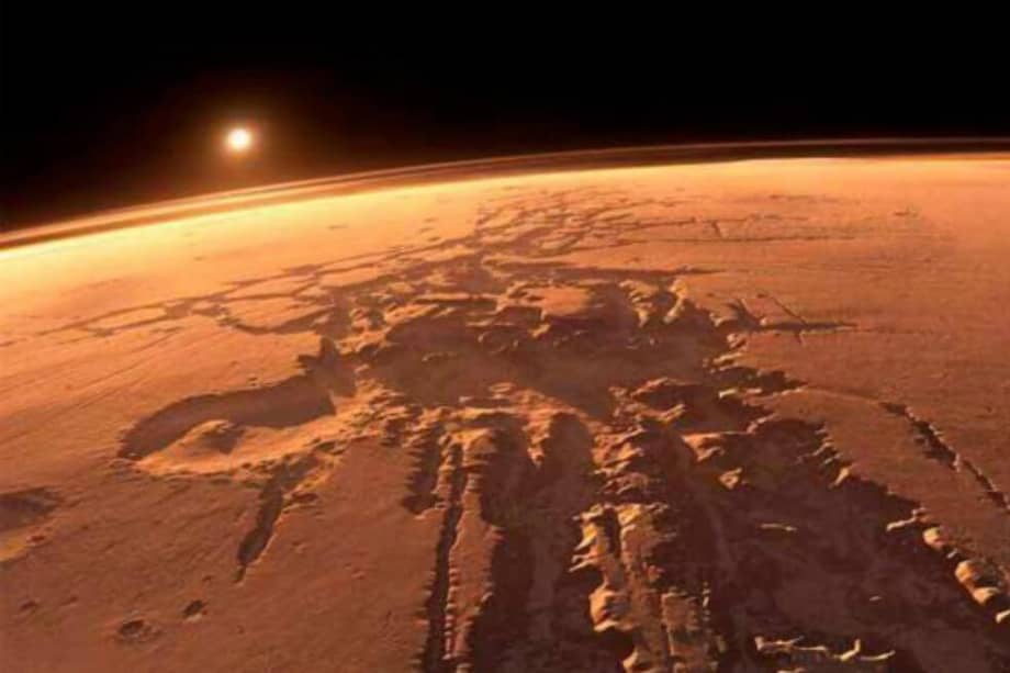 Marte es hoy un lugar inhóspito, pero los científicos creen que en el pasado pudo haber estado lleno de agua, e, incluso, de vida. / NASA