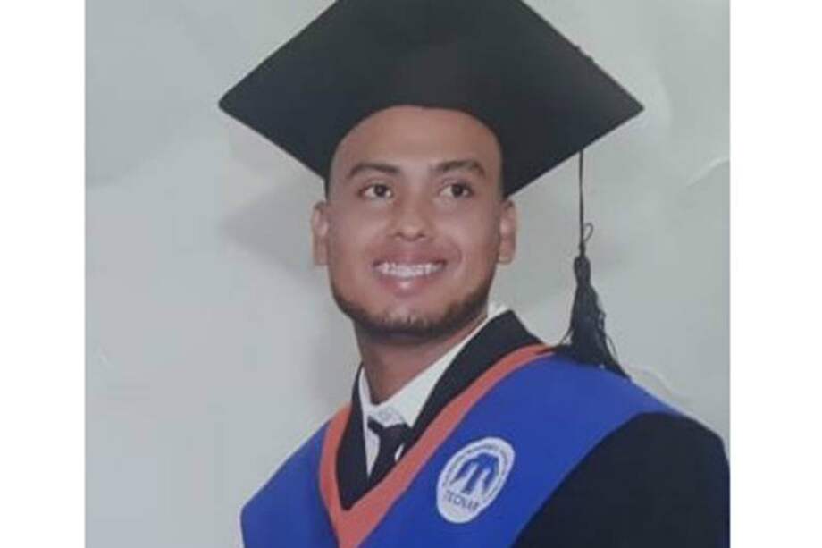 Cayetano Acosta Montaño, de 22 años, habría sido agredido por varios taxistas. / Cortesía