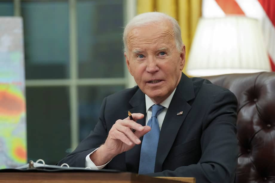 El presidente de Estados Unidos, Joe Biden, participa en una reunión de altos funcionarios de la Casa Blanca y la Administración sobre la respuesta federal a los incendios forestales de Los Ángeles