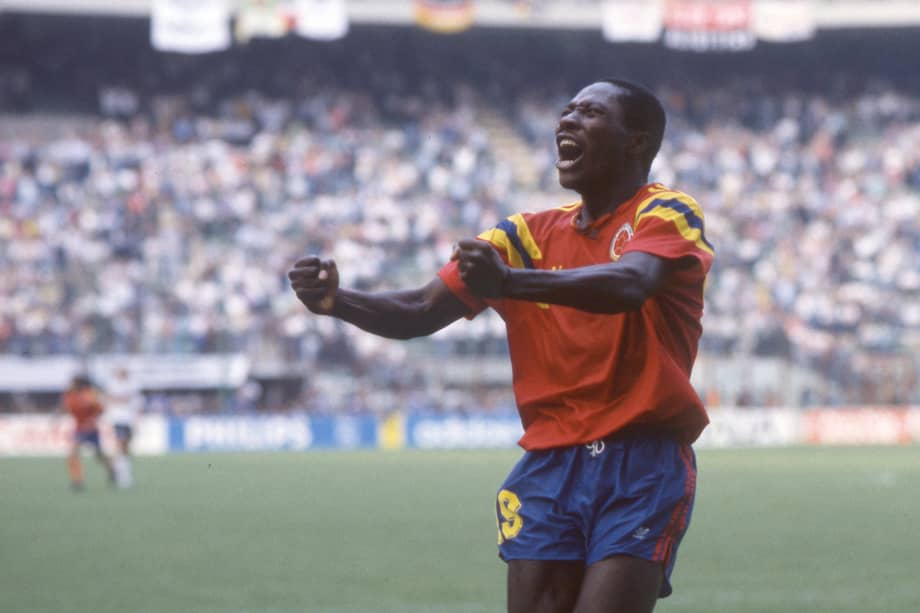 Freddy Rincón celebra su histórico gol frente a Alemania en el Mundial de Italia 1990.