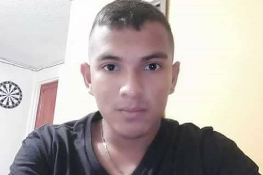 La familia de Andrés Felipe piden que se haga justicia y que la Policía deje de usar las armas de fuego en las manifestaciones.