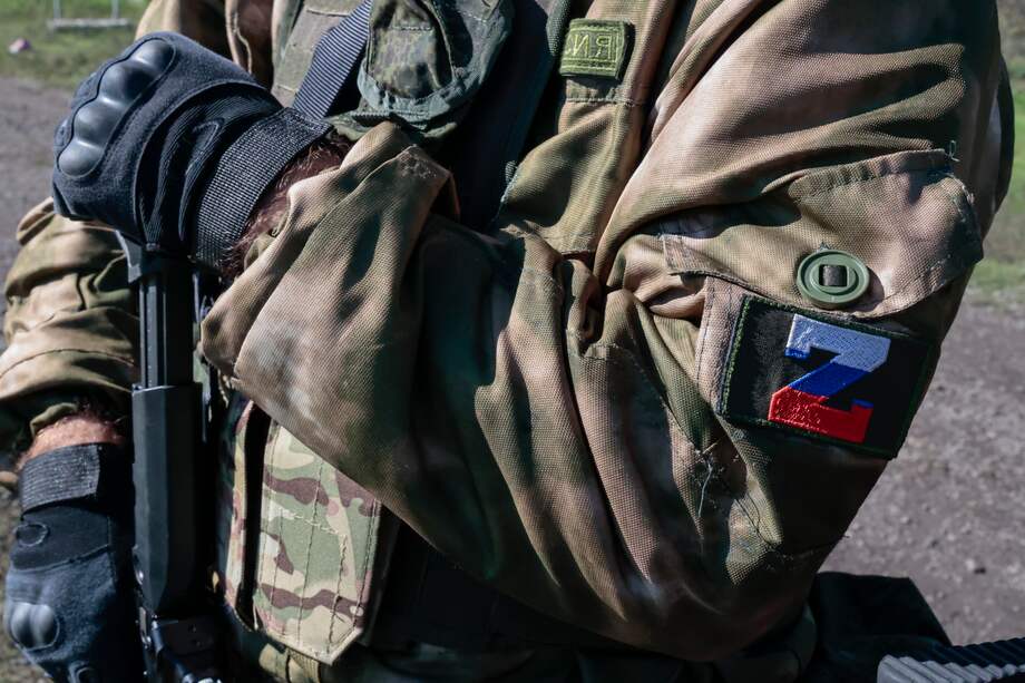 Los reclutas rusos asistieron a un entrenamiento de tiro en un campo cerca de Donetsk, Ucrania.