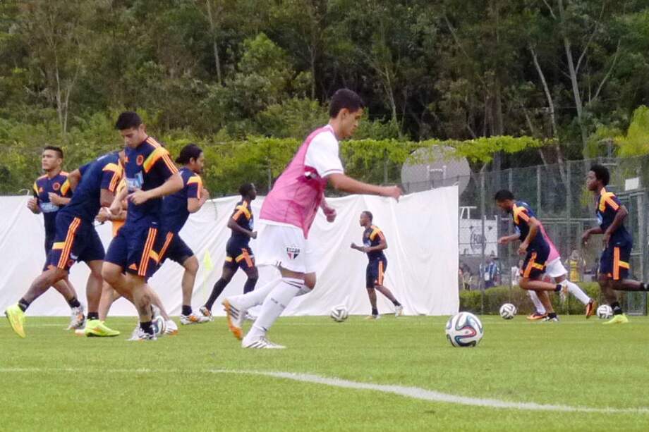 La Selección Colombia entrenó ante la mirada de 1500 fanáticos