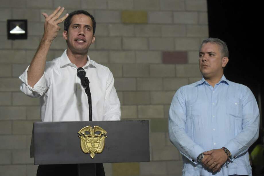 Juan Guaidó junto al presidente Iván Duque durante locución del 23 de febrero de 2019. Foto: AFP