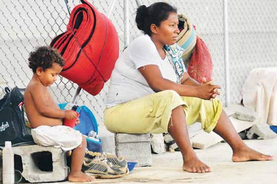 HRW denuncia obstáculos médicos y jurídicos a mujeres desplazadas