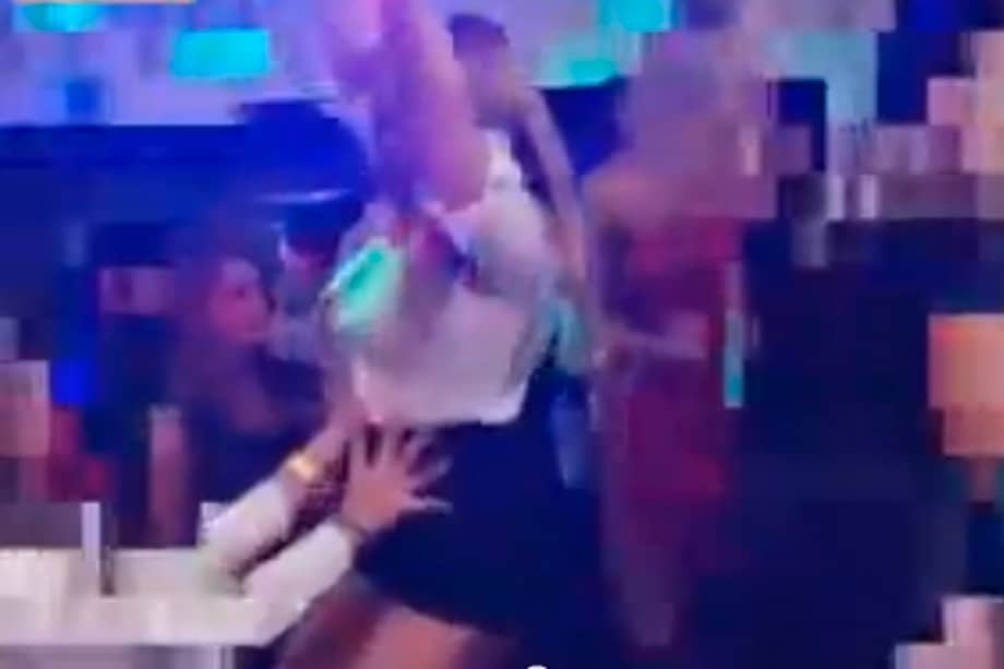 Captura de pantalla del video que tiene en la mira a la hija del presidente de República Checa.