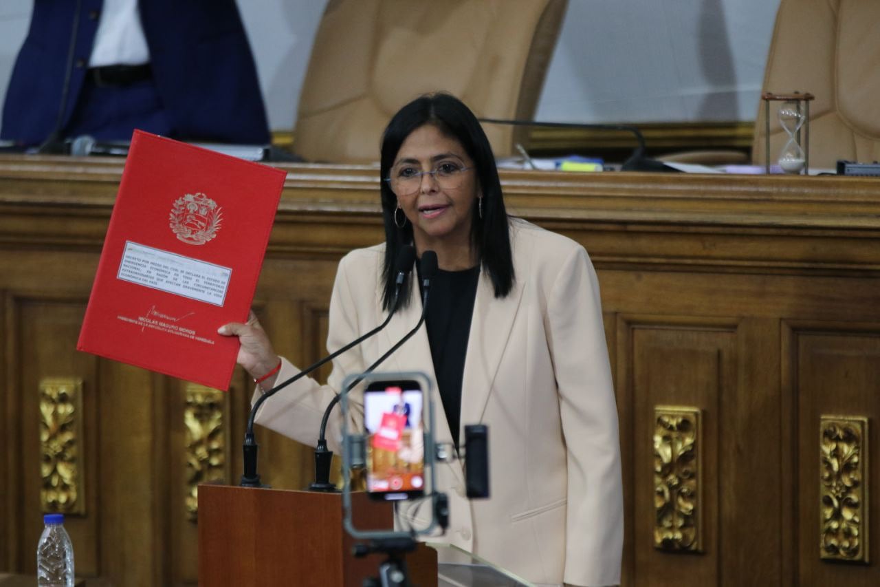 EEUU ataca a Venezuela y captura a Maduro