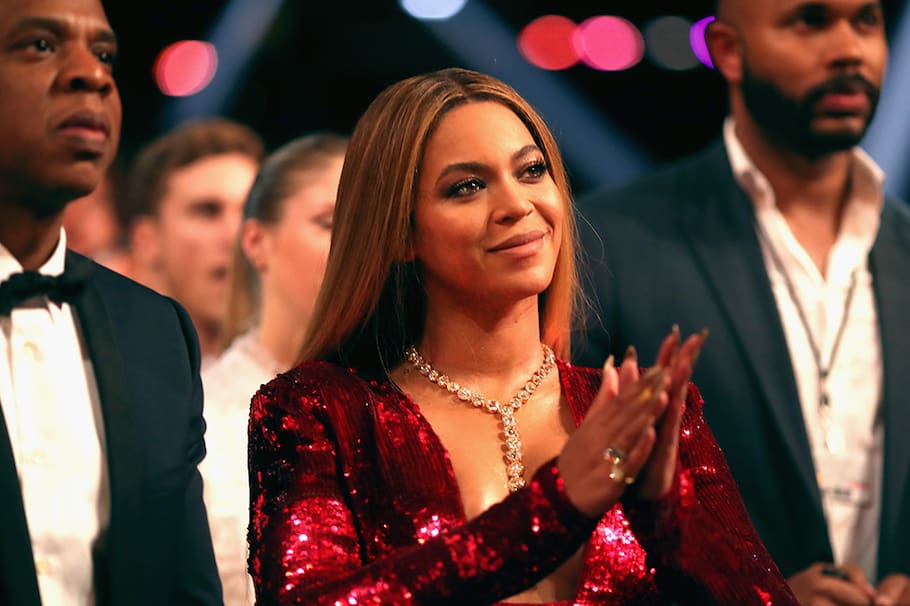 Beyonce es una artista millonaria y esta vez se dio el lujo de pagar un platal a beneficio de cientos de fanáticos. ¿Qué hizo?