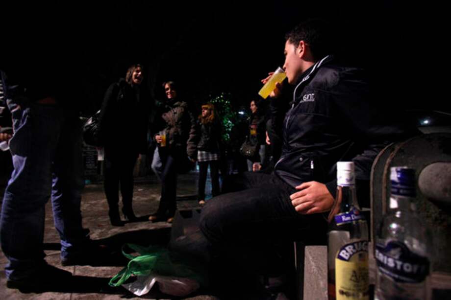 Numerosos estudios han demostrado que los cerebros de los alcohólicos crónicos han alterado la actividad cerebral. / SINC