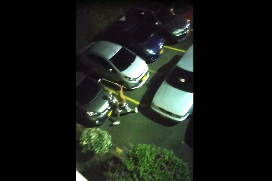 Vándalos ingresaron a varias unidades residenciales en el sur de Cali. / Archivo Partícular