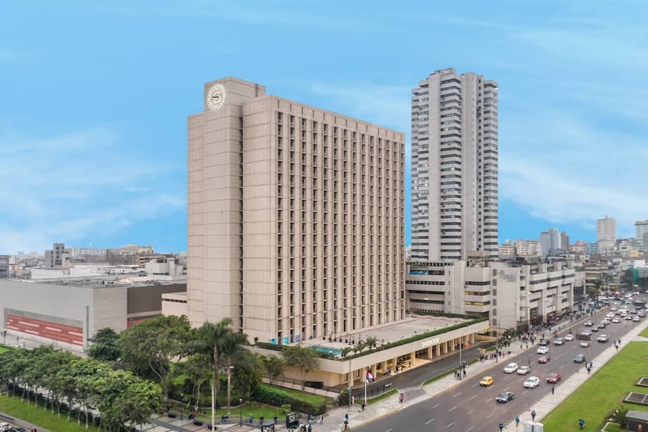 Sheraton Lima Historic Center está ubicado en el Centro Histórico y a solo a unos cuantos metros de los principales atractivos turísticos, culturales e históricos de la capital peruana.