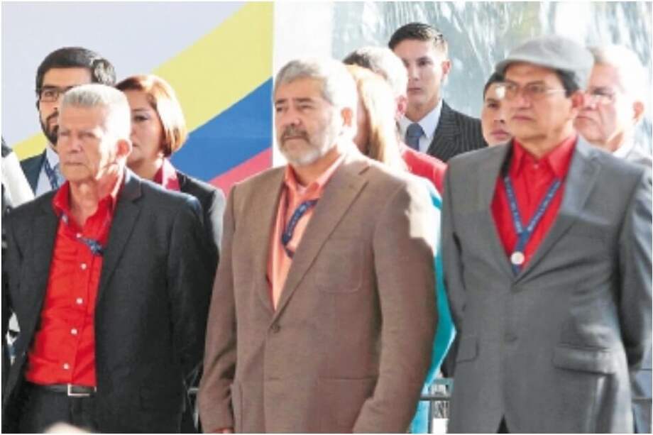 El gestor de paz Juan Carlos Cuellar (En el medio). / Archivo El Espectador.
