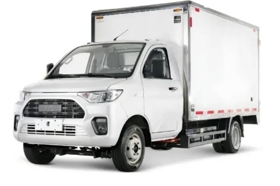 Auteco Blue lanzará su nuevo camión eléctrico, el E Truck B 2.0T. Este vehículo cuenta con una autonomía de hasta 270 km y una capacidad de carga de hasta 2.000 kg.