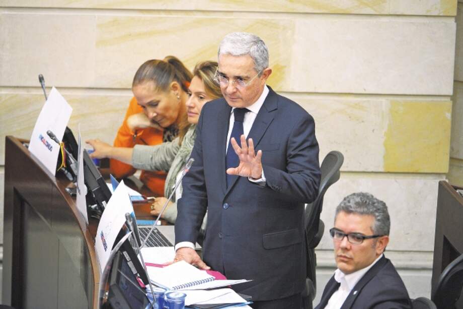 Iván Duque llegó al Congreso en 2014, de la mano del expresidente Álvaro Uribe quien decidió inscribir para ese entonces una lista cerrada al Senado. / Archivo