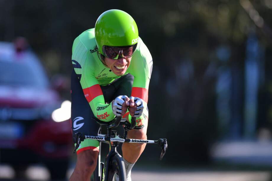 Rigoberto Urán en una prueba contrarreloj con el equipo Cannondale. / AFP