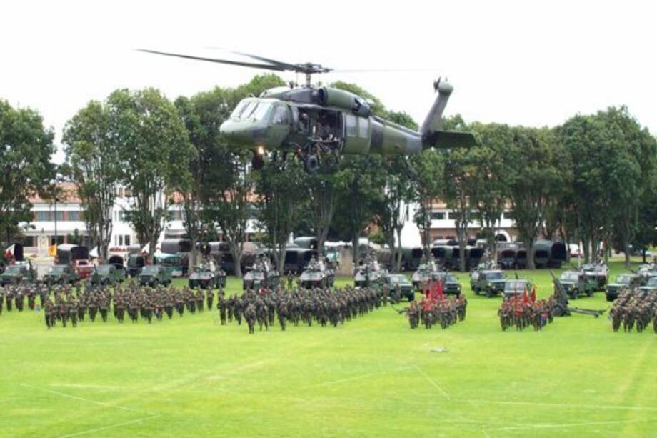 Conservadores salen en defensa de reforma al fuero militar