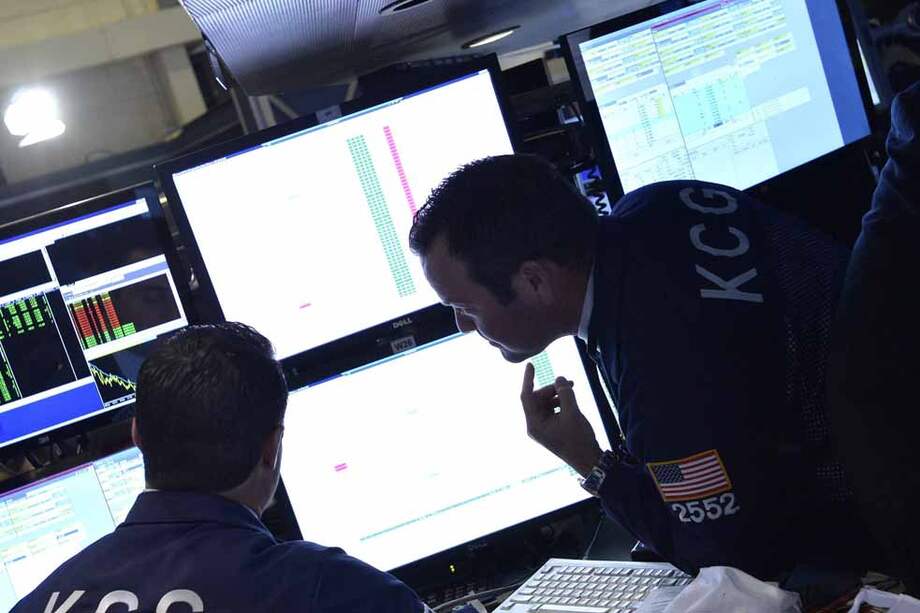 El único mercado con una señal visible de nerviosismo es el de los bonos del Tesoro a corto plazo de vencimiento./EFE