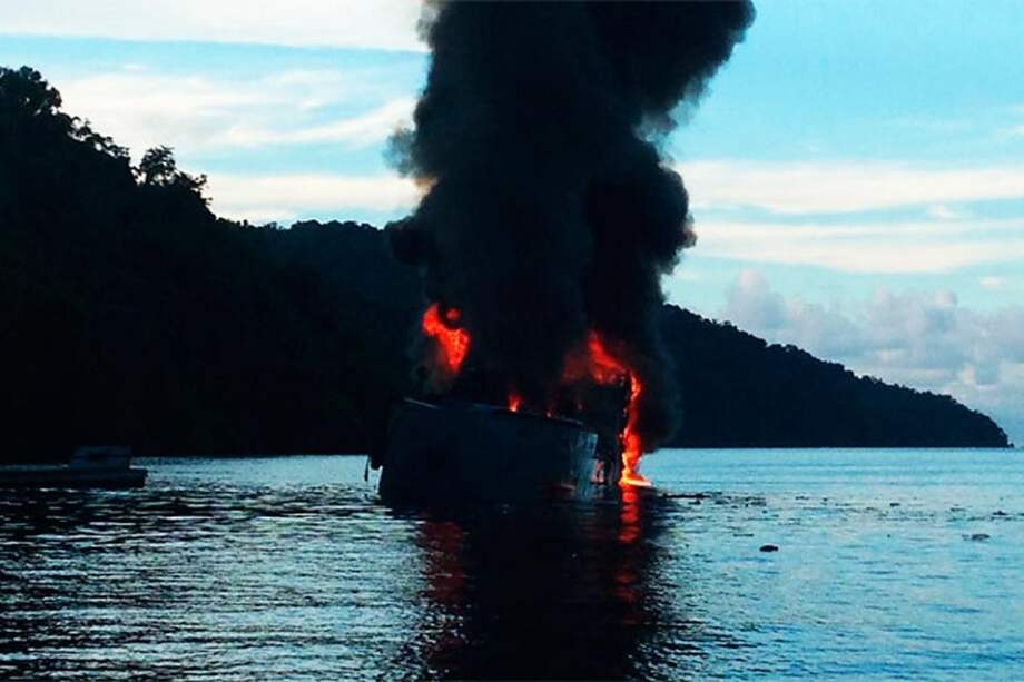 Explosión de barco en Bahía Solano deja una persona muerta