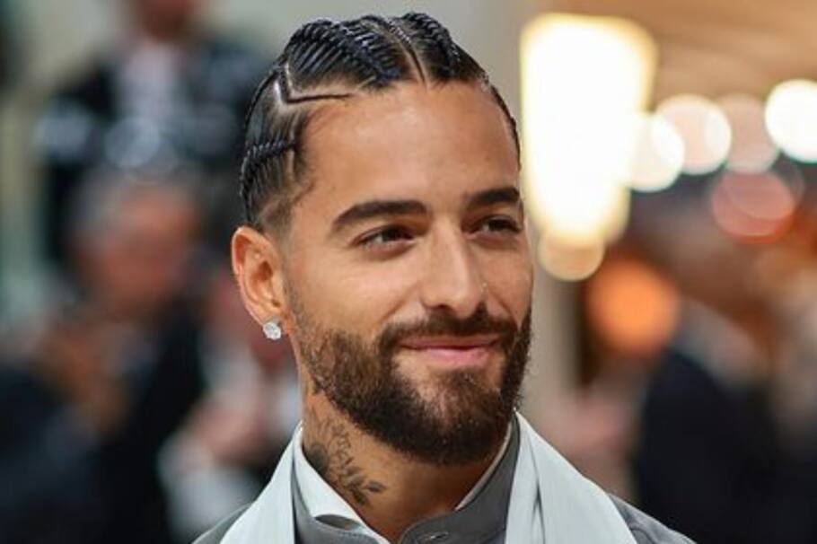 El cantante de música urbana mostró a sus seguidores su nueva y lujosa adquisición.