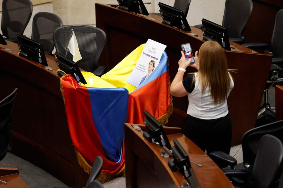 Los líderes políticos están cayendo en la trampa de fomentar la incertidumbre.