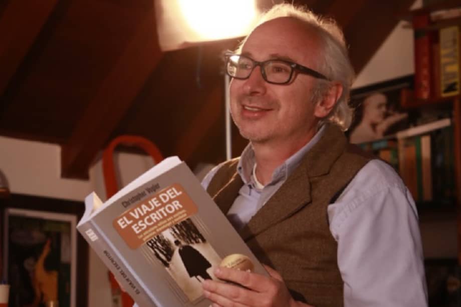 Diego Arbeláez, quien trabaja con Caracol Televisión desde 1997, dice que tiene cerca de 5.000 horas de producción al aire. / Archivo particular