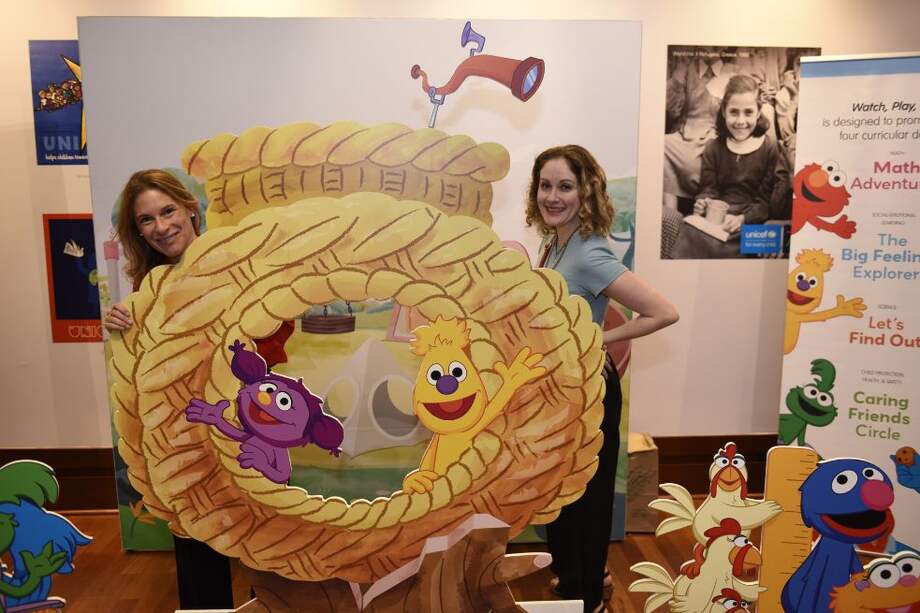 La Unicef, la Fundación Lego y Sesame Workshop se reunieron para hablar sobre por qué es tan importante prestarle atención a la primera infancia en contextos de desplazamiento y movilización.