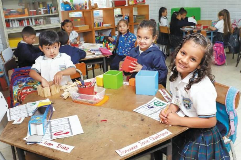 Estudiantes de uno de los colegios públicos de “Mi comunidad es escuela”. / Alcaldía de Cali