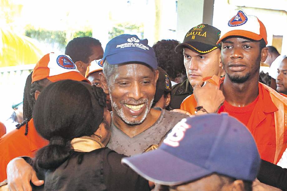 El político chocoano fue entregado este jueves a una misión humanitaria del CICR. / Reuters