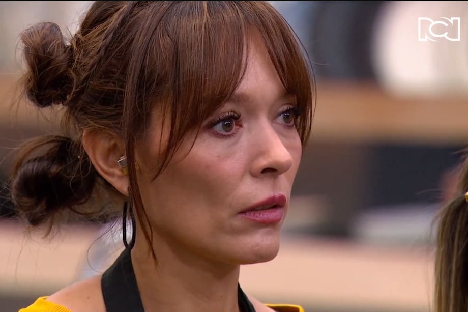 Aunque Daniela Tapia reveló que ya había limado asperezas con Carolina Acevedo, la actriz colombiana se enojó por las constantes preguntas de la cubana respecto a su plato.