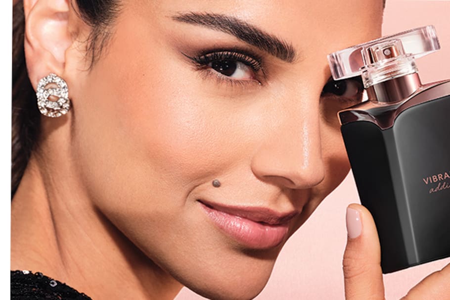 Nuevo perfume Vibranza Addiction de ésika: tu sensualidad, un enigma irresistible