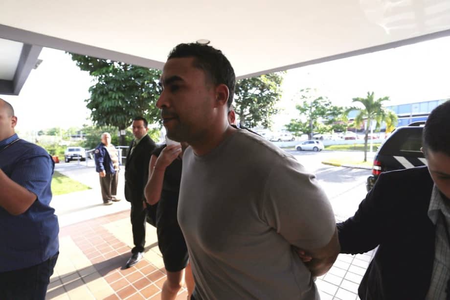 Don Omar sale en libertad tras pagar fianza