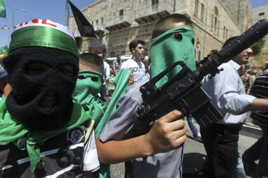 Israel acusa a Hamás de romper el alto el fuego humanitario