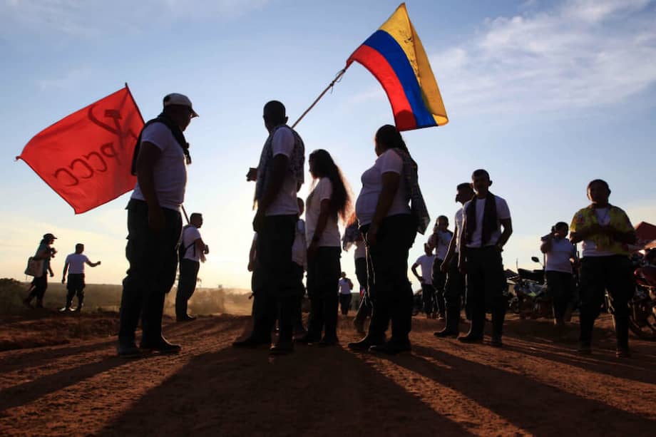 Desde la décima y última conferencia de las Farc como guerrilla, las banderas del PC3 aparecieron en público.
/ EFE