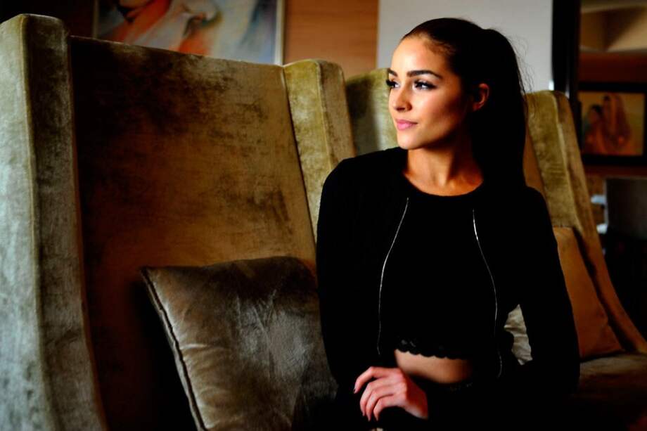 Olivia Culpo posa en su visita a la India. / AFP