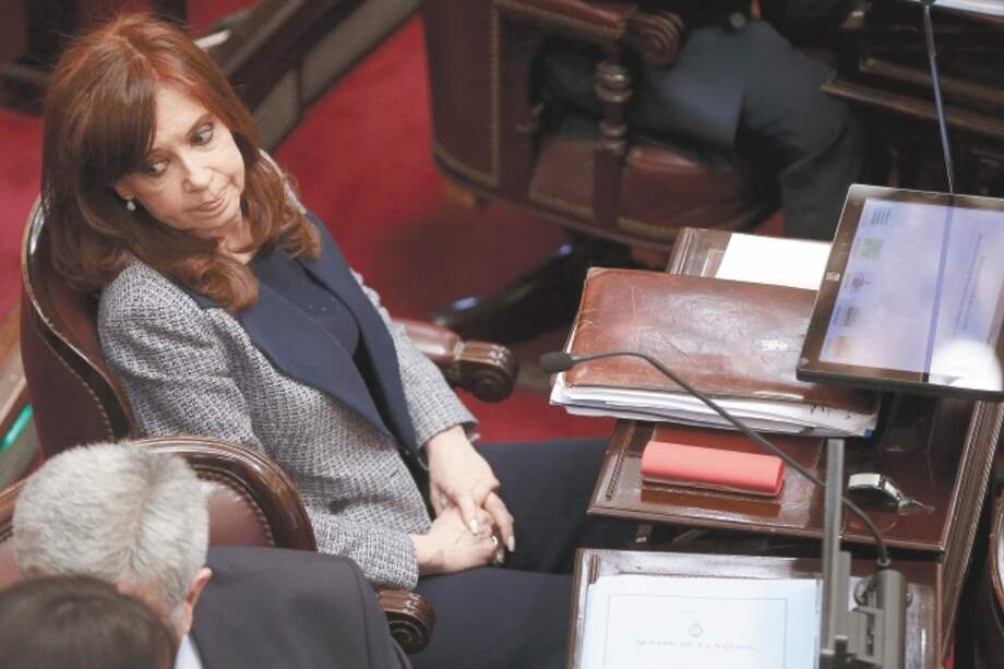 El pasado 13 de agosto Cristina Fernández de Kirchner se presentó por primera vez a declarar por su presunta participación en una red de sobornos durante su mandato. / AP