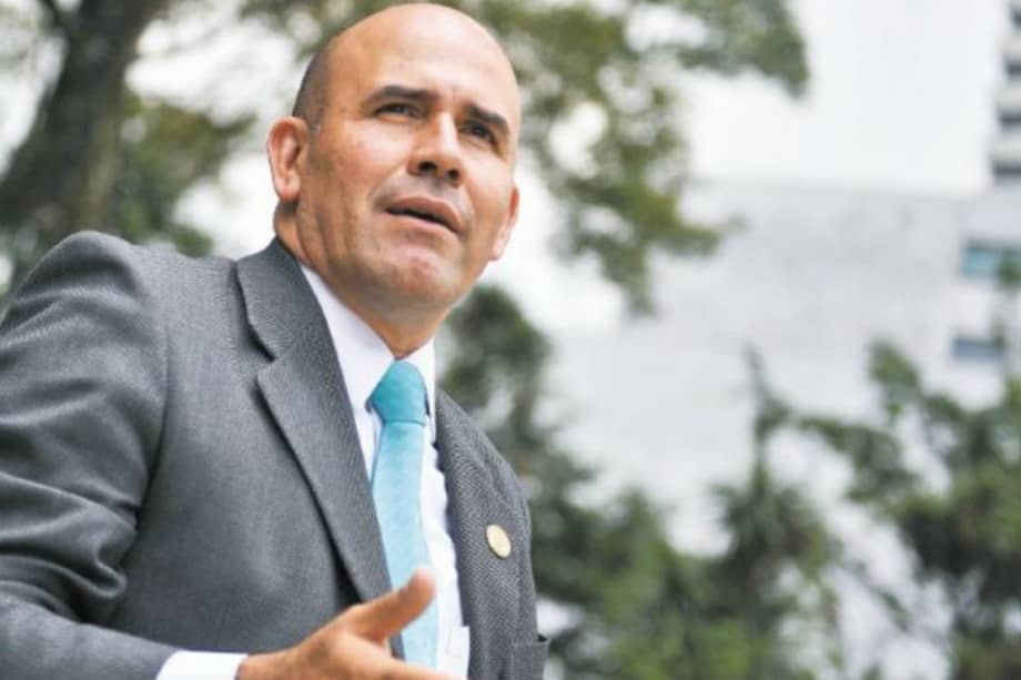 “Apenas tras mi denuncia me asignaron esquema y me entregaron arma”, dice Abel Martínez. / Andrés Torres - El Espectador