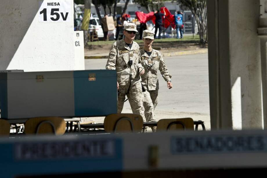 Chile elige nuevo presidente con la socialista Bachelet como gran favorita
