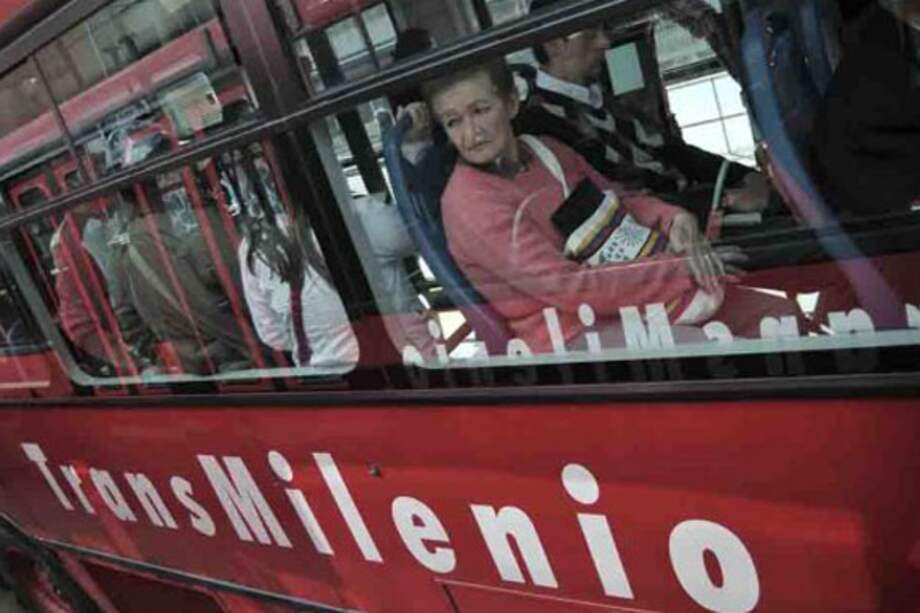 Abusos sexuales en transporte público se pagarían con cárcel de tres a nueve meses